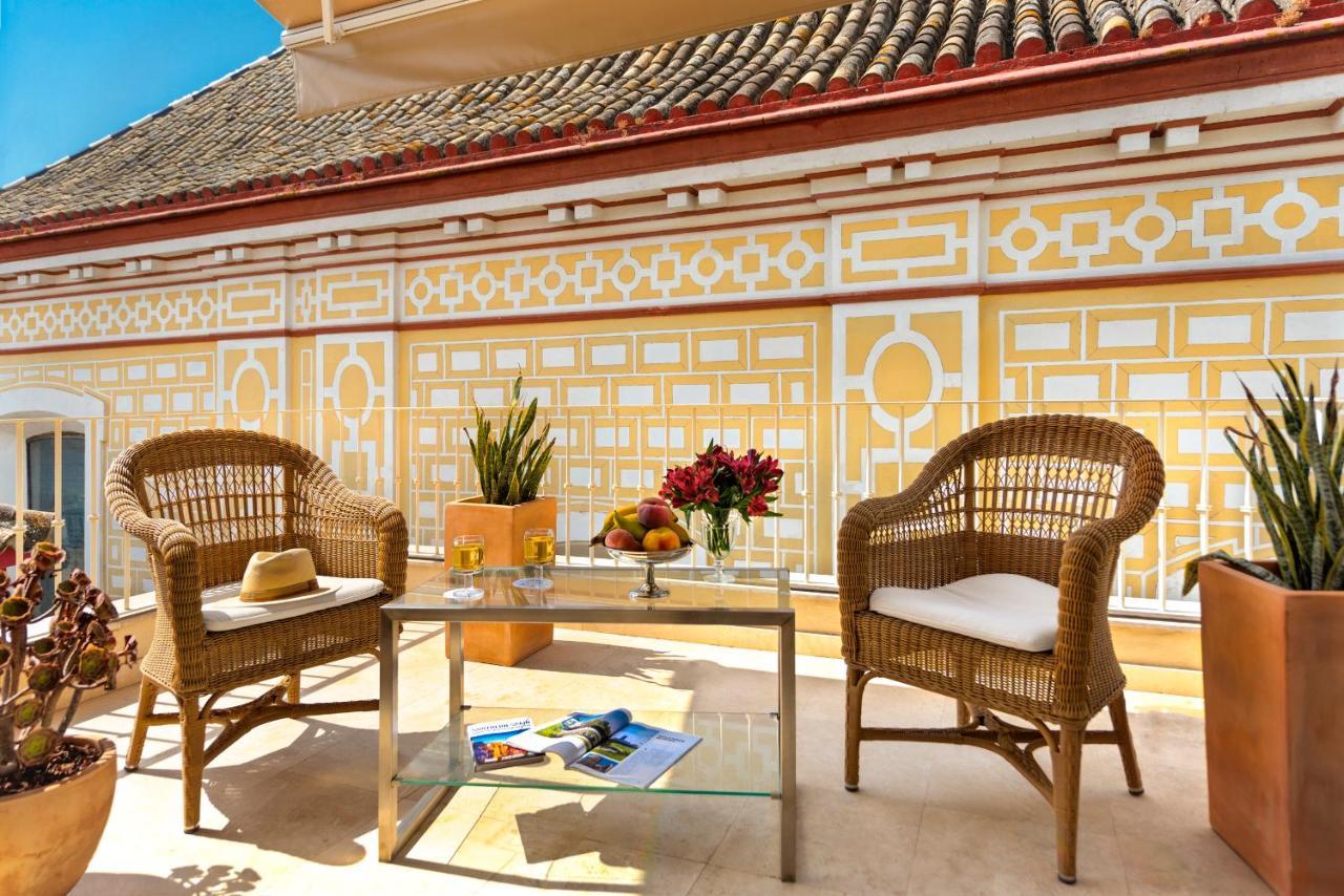 Deluxe Double Room,766547230:JPEG