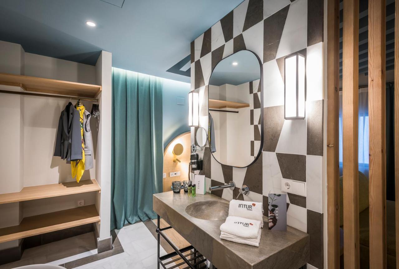 Double Room,766754848:JPEG