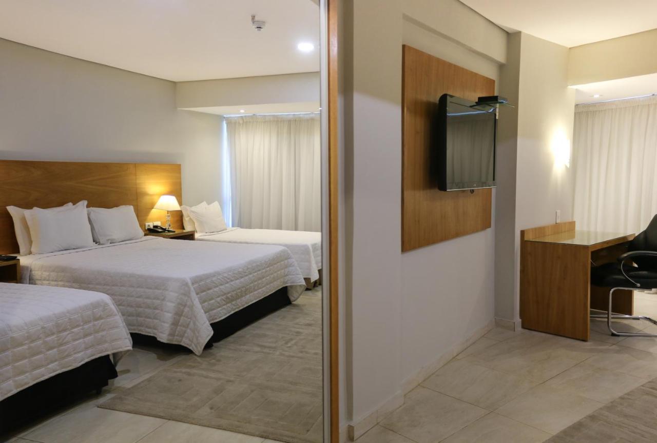 Twin Room,776631409:JPEG