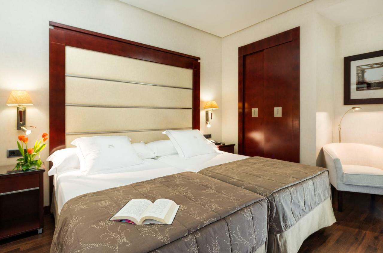 Habitación Doble Estándar con aparcamiento