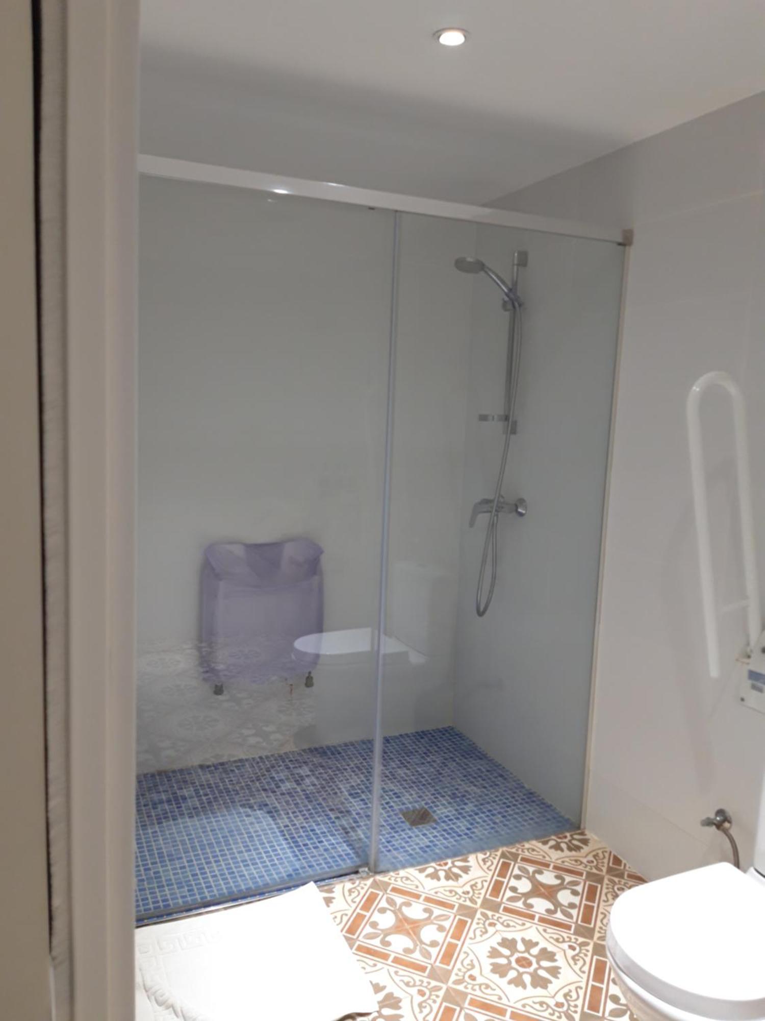 Habitación Individual con baño privado - Adaptada para personas de movilidad reducida
