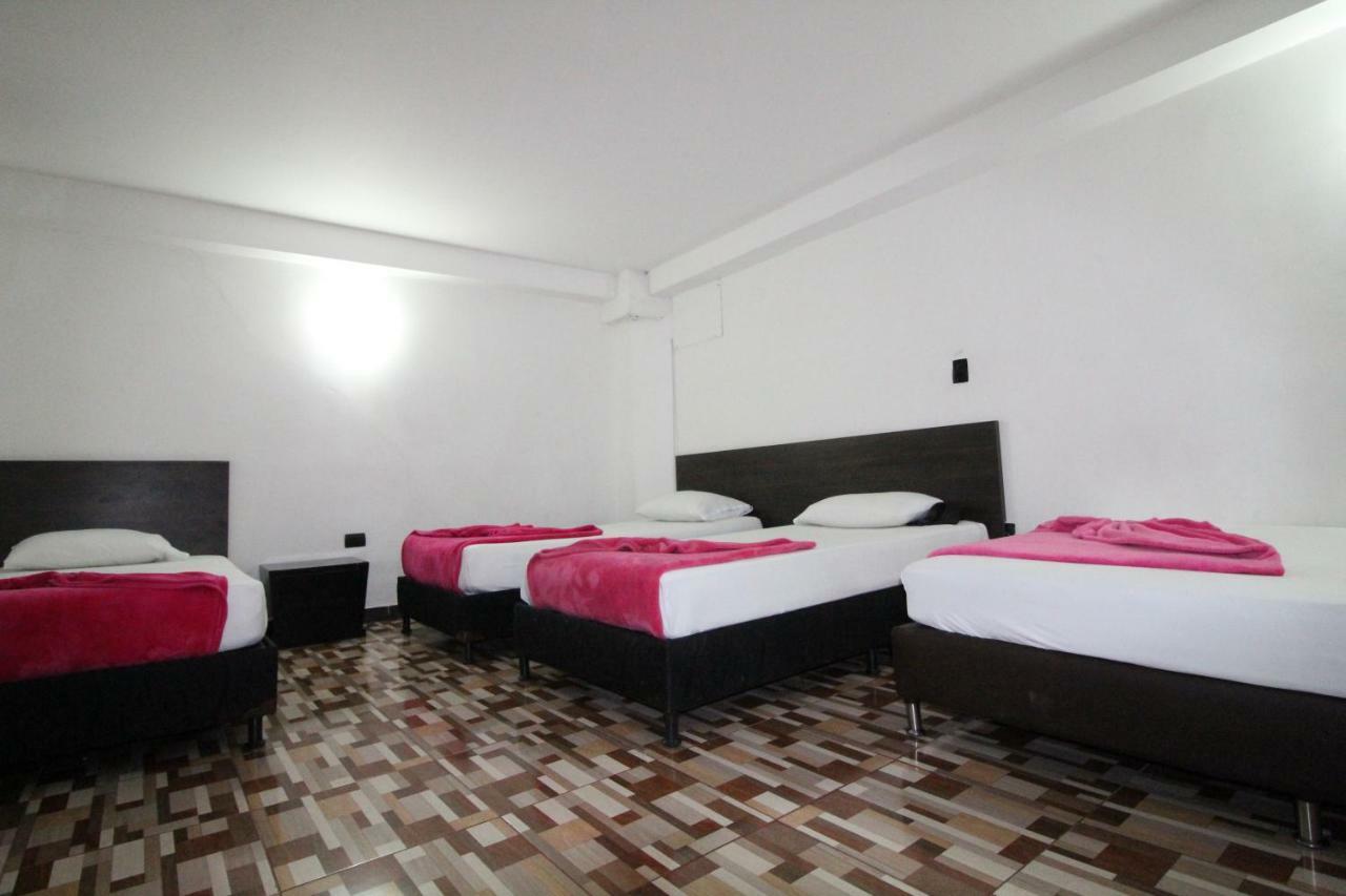 Habitación Cuádruple con baño