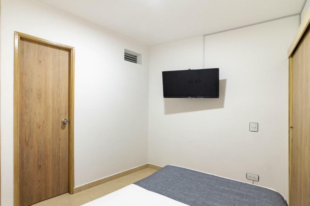 Triple Room,834189767:JPEG