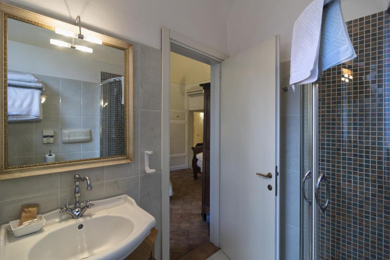 Habitación Triple con vistas al jardín