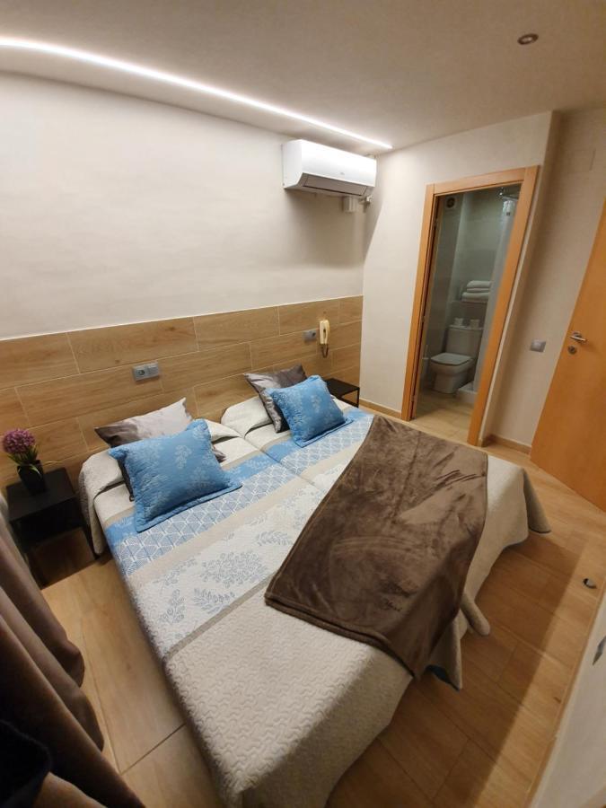 Habitación Doble con baño - 2 camas