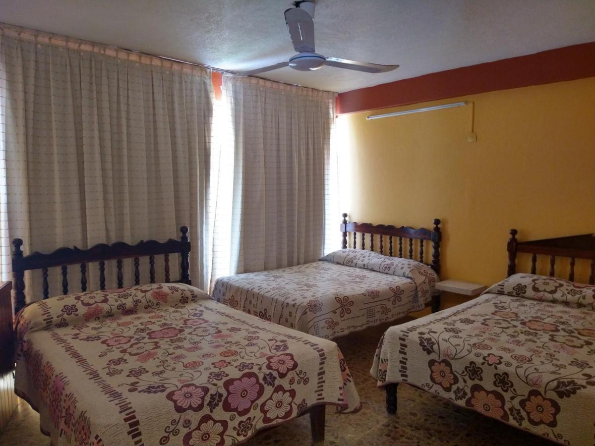 Triple Room,1704945034:JPEG