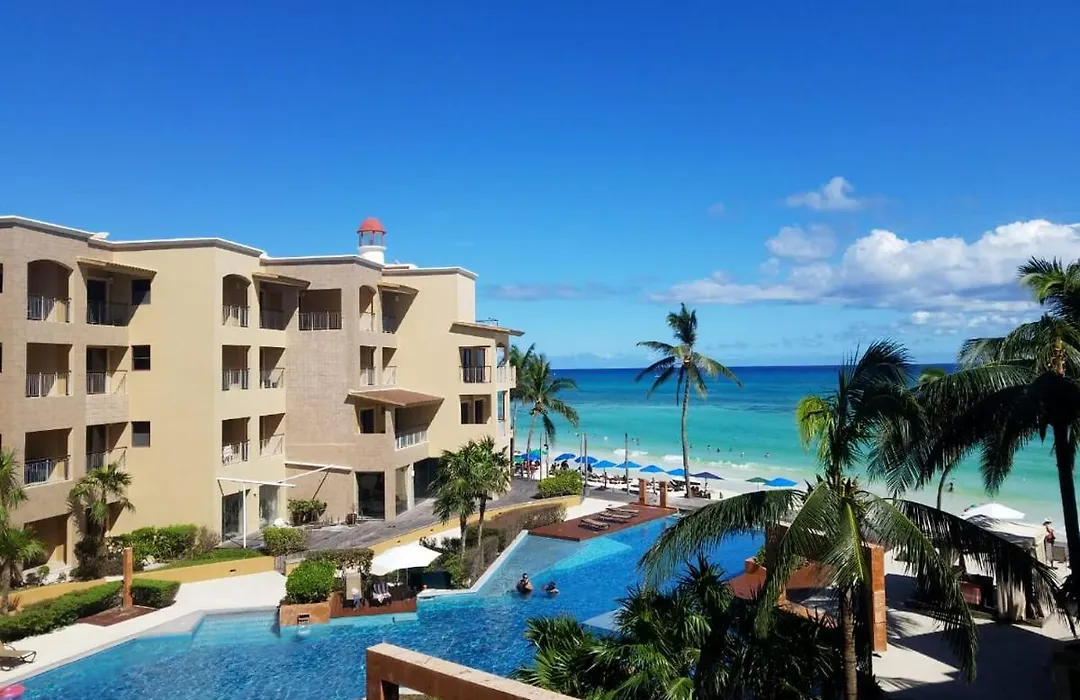Ocean Front El Faro Reef 304-1