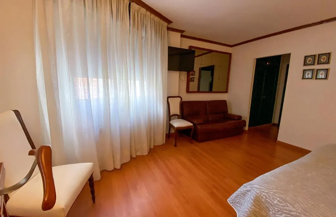Hotel Cardinal-1