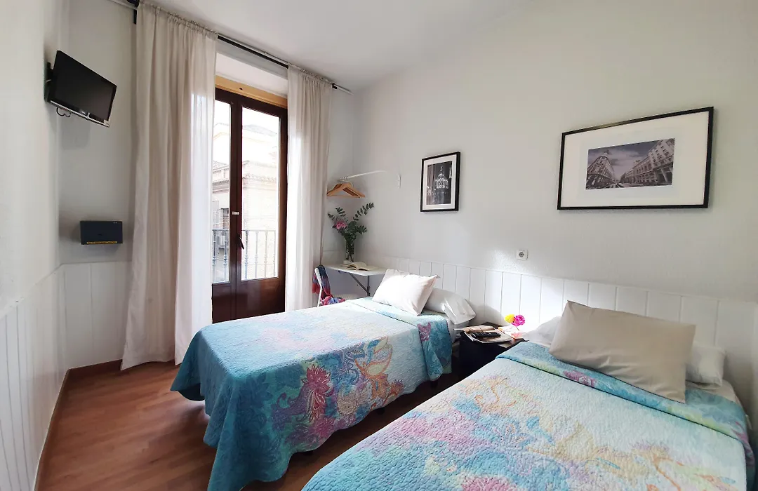 Hostal Alicante-1