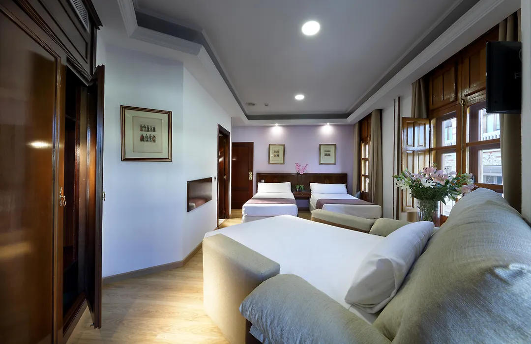 Boutique Hotel Luna Triunfo Granada-1