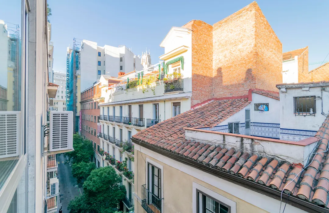 Far Home Gran Vía-1