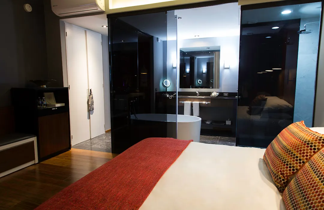 Hotel Love It Cas Consulado-1