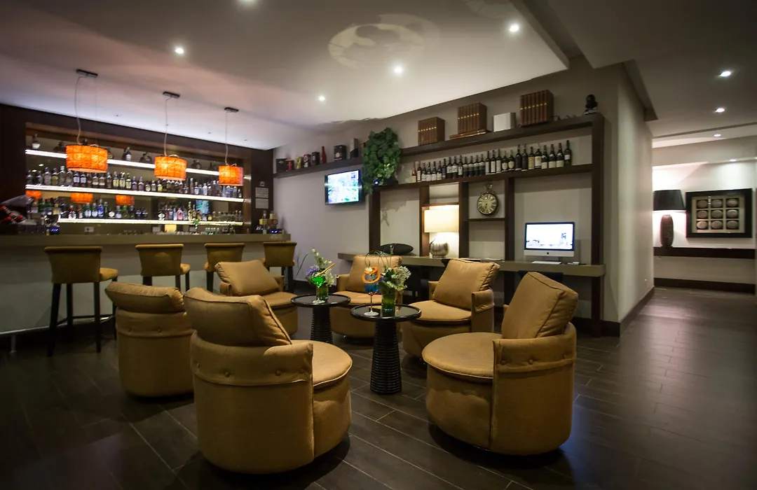 Hotel 93 Luxury Suites By Preferred-1