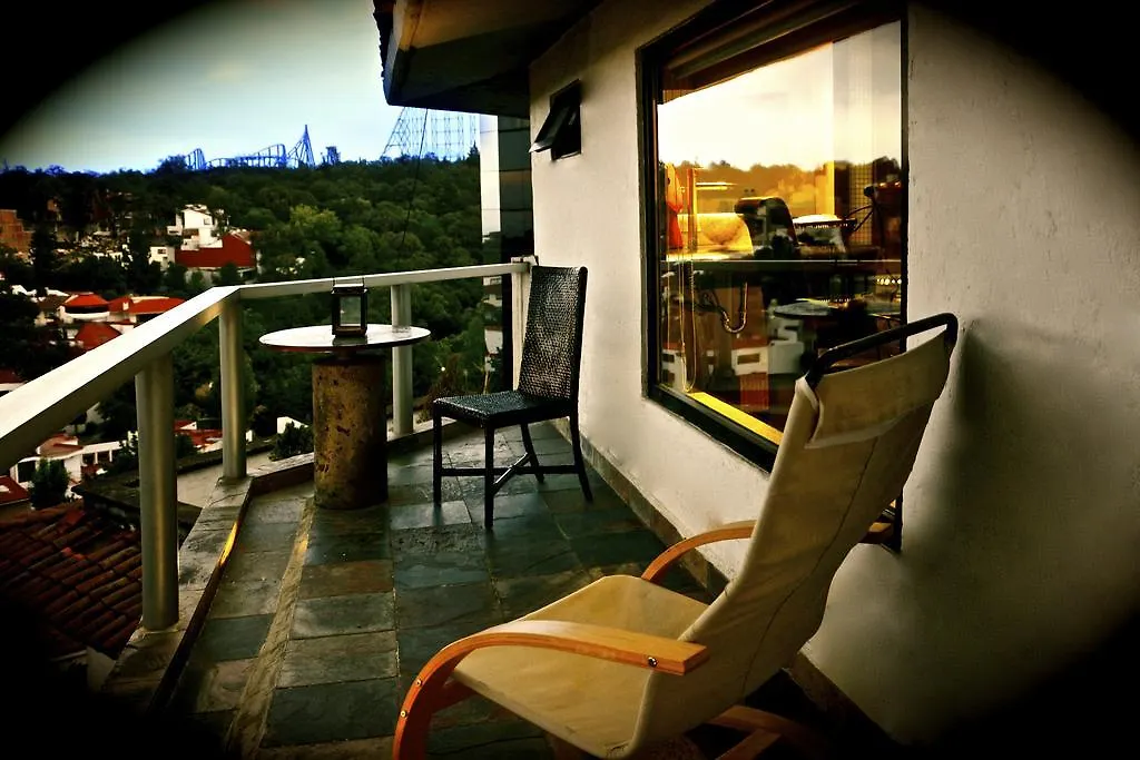 Aztic Hotel And Executive Suites-1