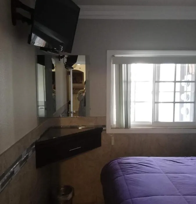 Suites Leon Rojo-1
