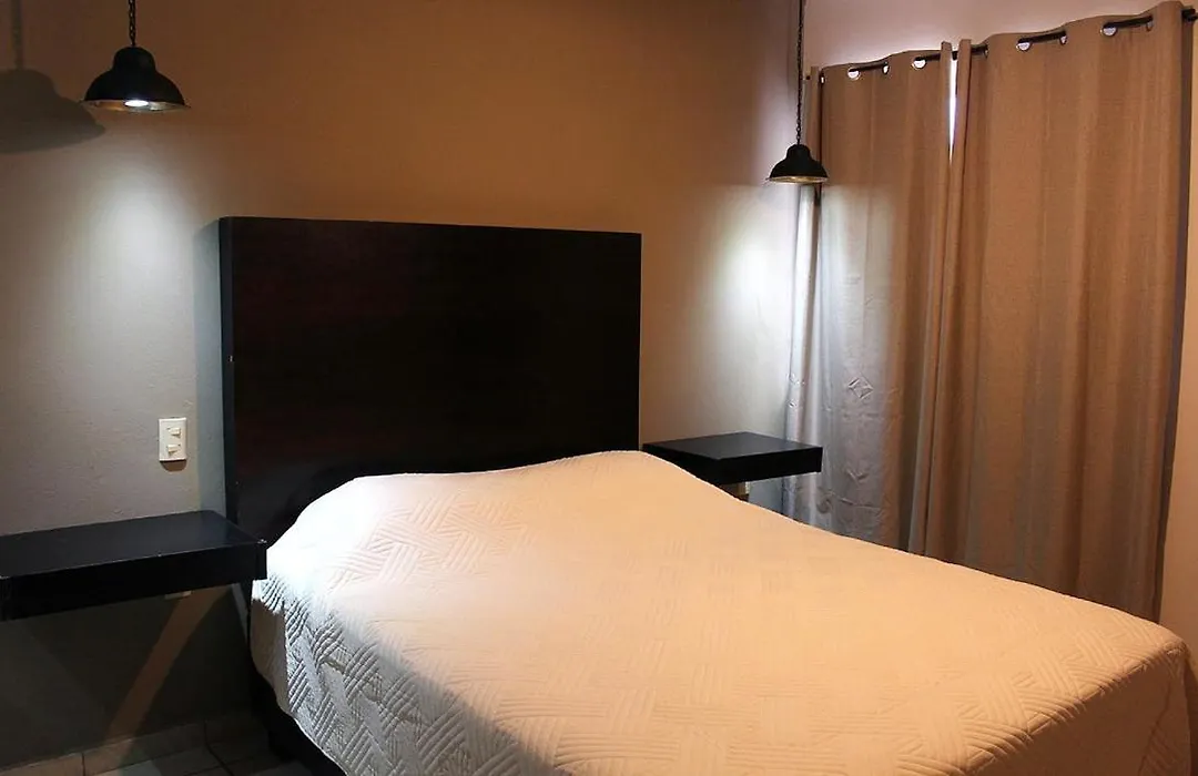 Hotel Magnolia-1