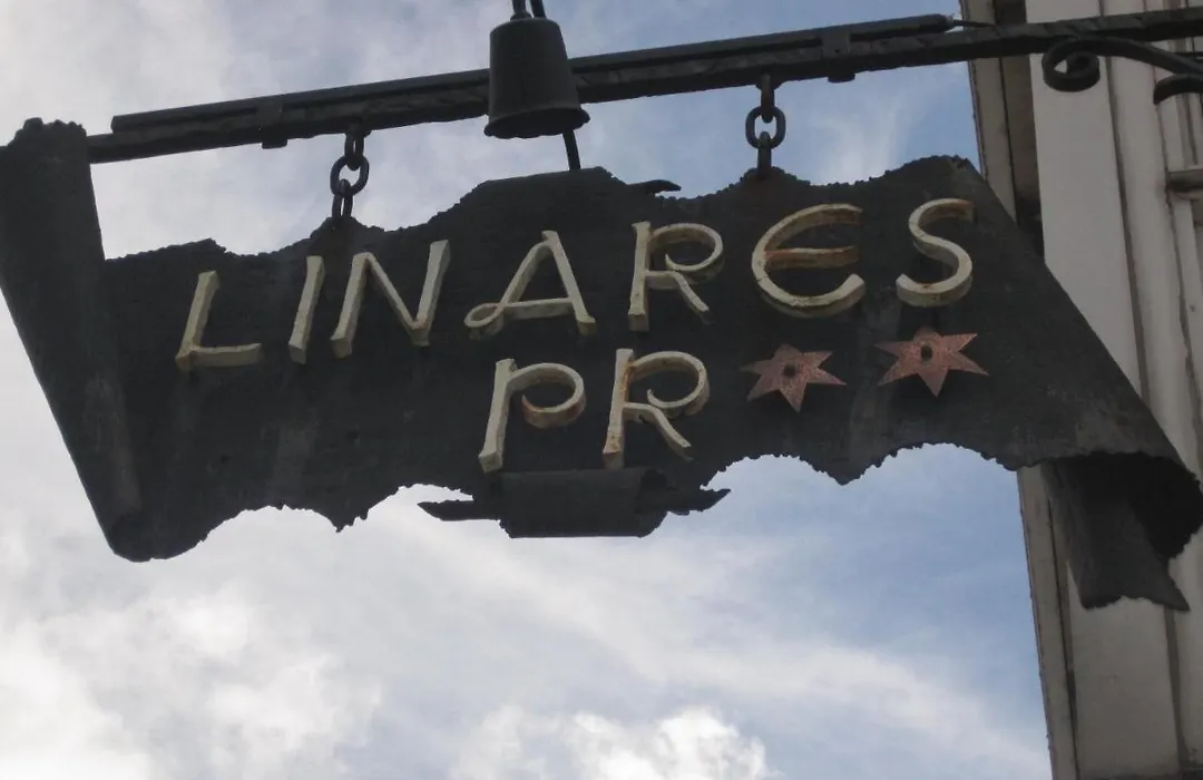 Linares Rooms-1