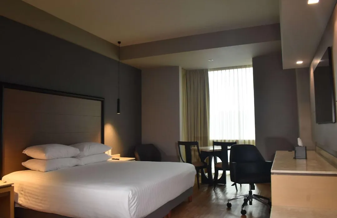 Ramada By Wyndham Mexico City Santa Fe-1