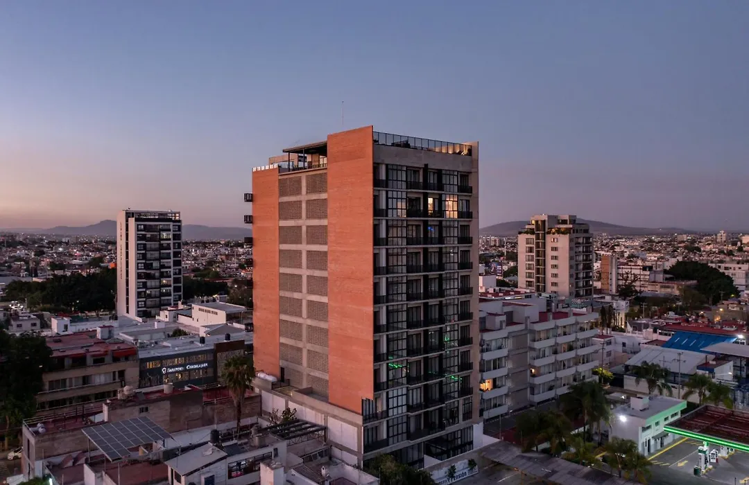 Paradise Flat Witgdl-1