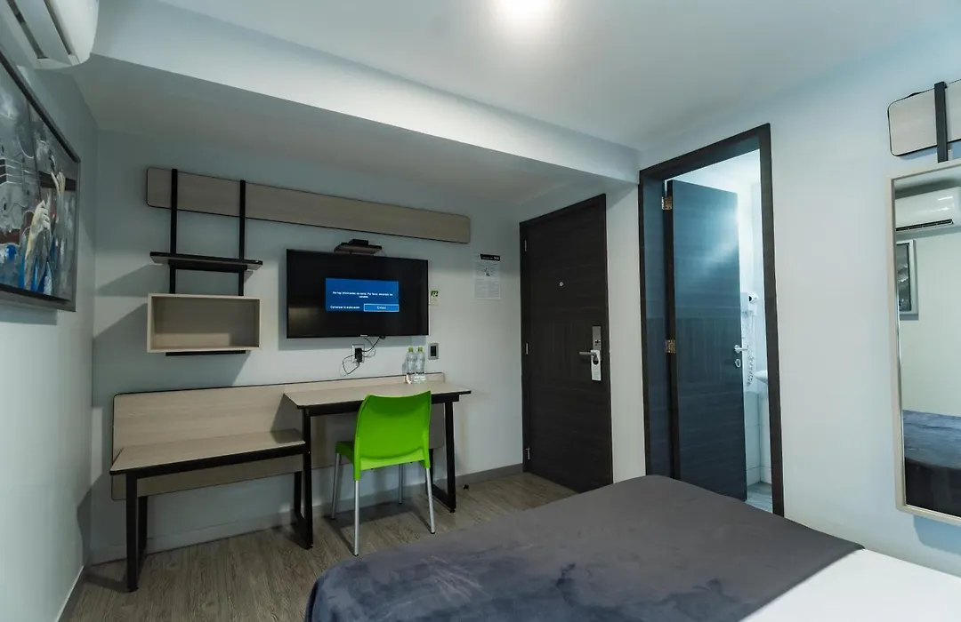HOTEL LEMON GREEN -Zona Expo Frente al Centro de Convenciones-1