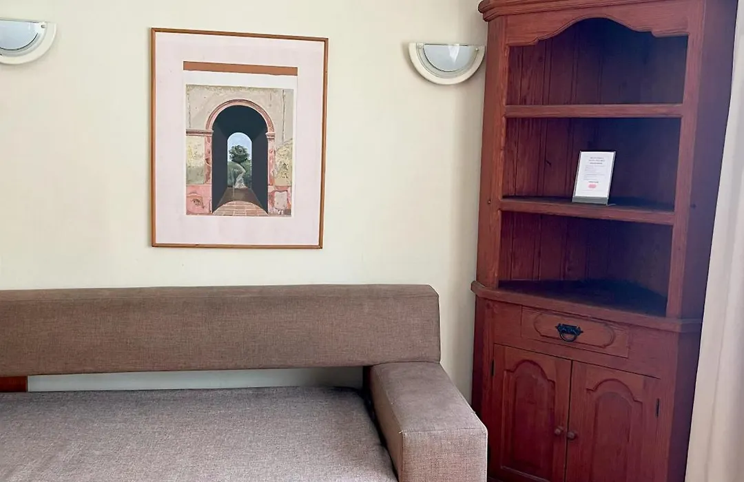 Hotel Dacarlo-1