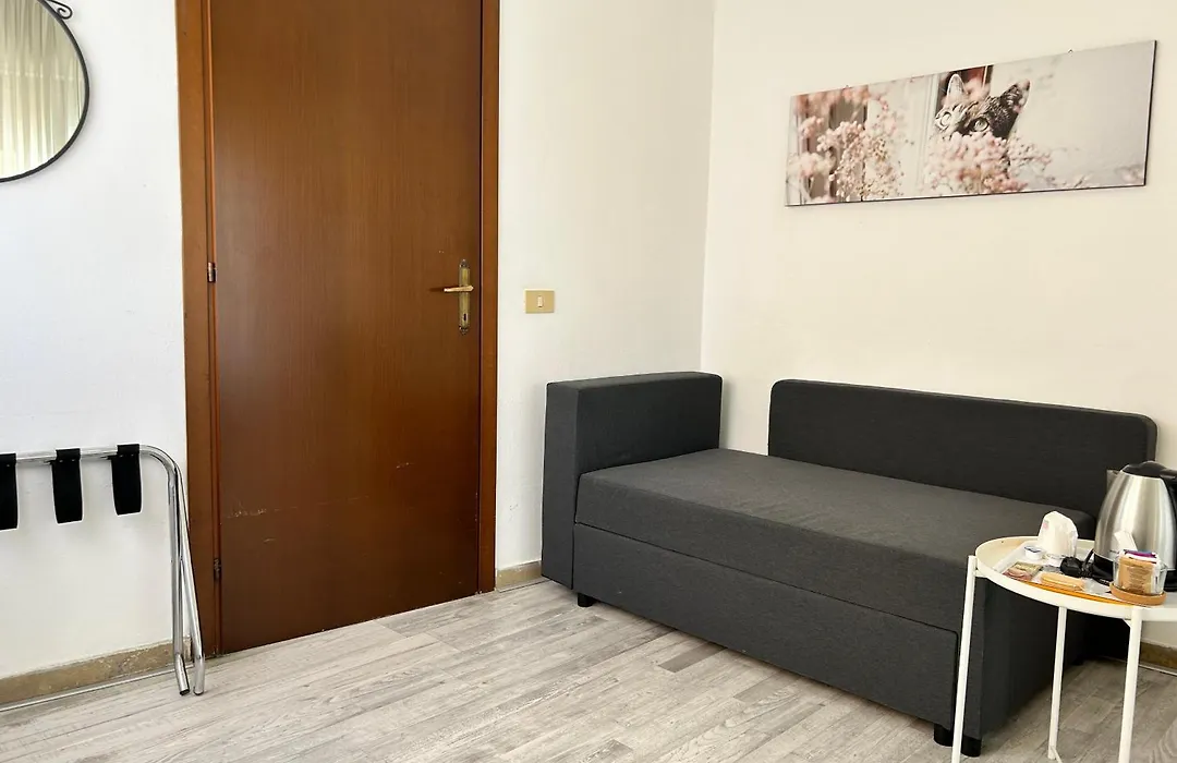Hotel Cecile-1