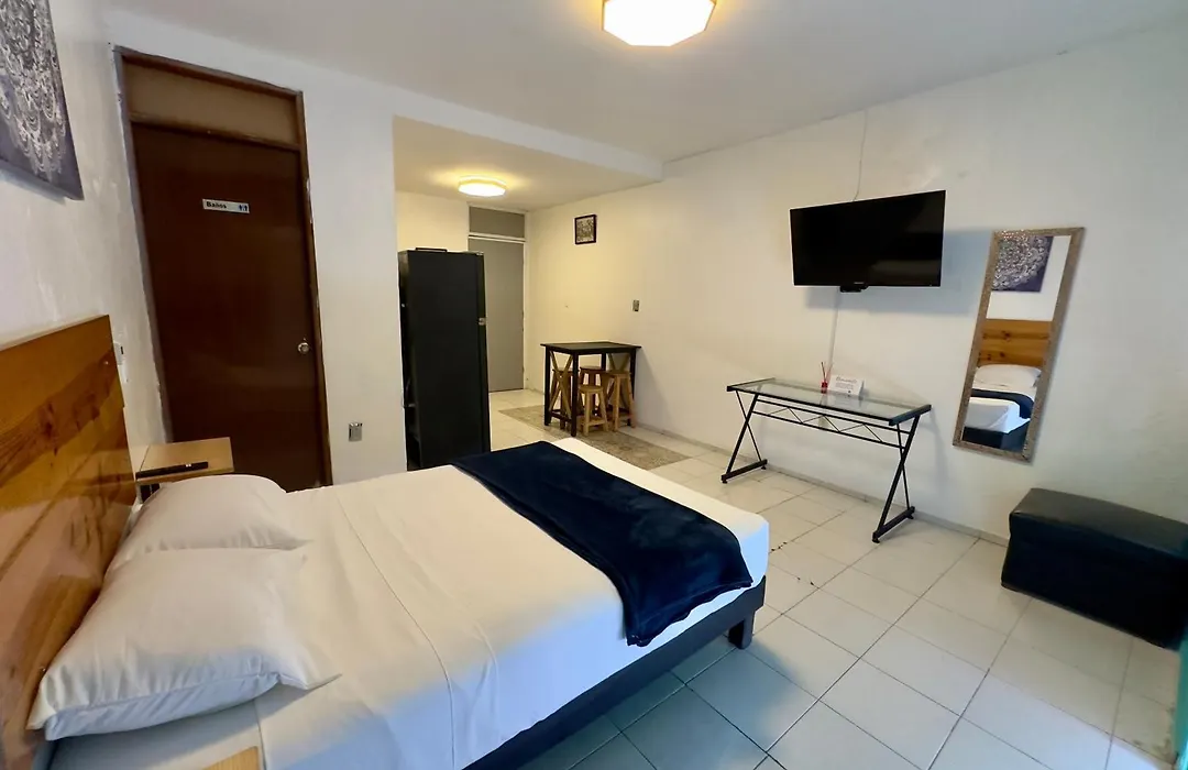 Suites Brisa Marina - Atras De Playa Regatas Y El Malecon, 6 Calles Del Acuario-1