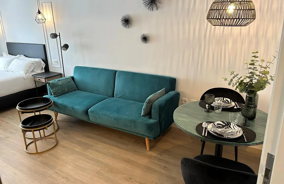 Santa Catalina Suites Gijón-1