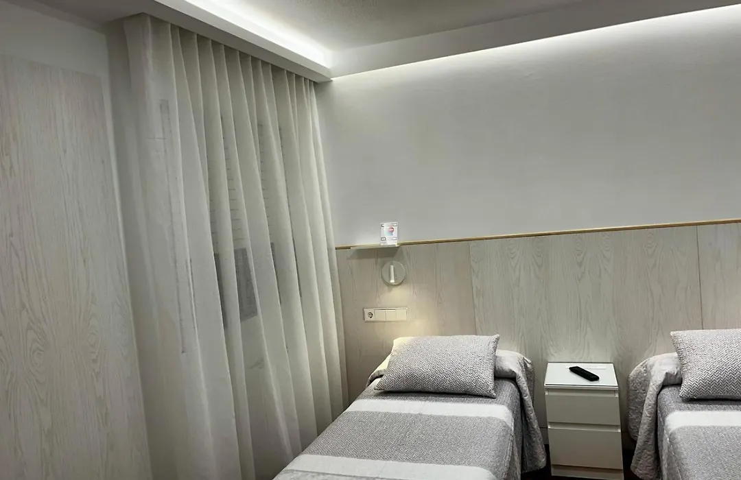Hostal Charo II-1