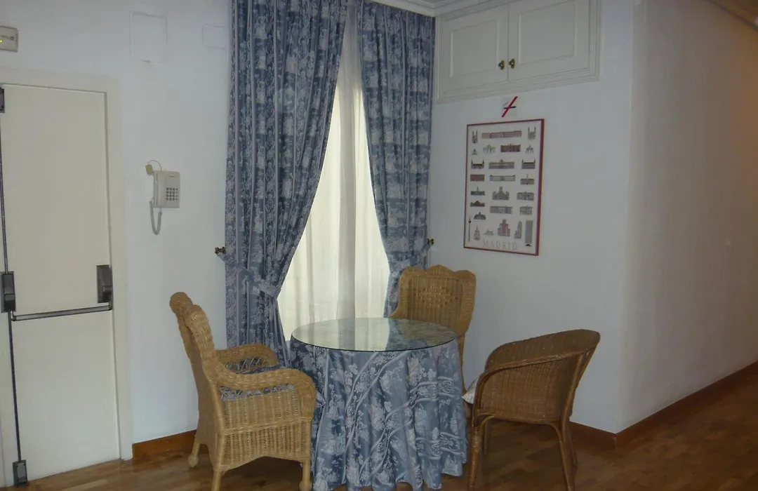Hostal Triana-1