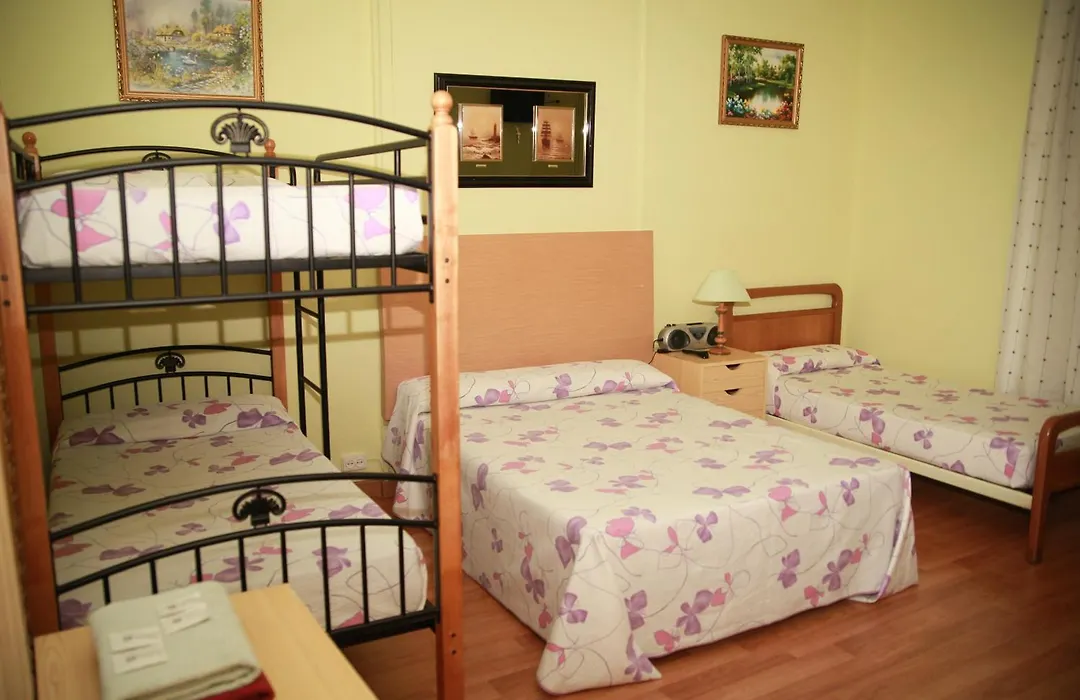 Hostal Loyola-1