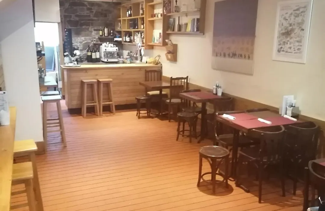 Hostal Forest-1
