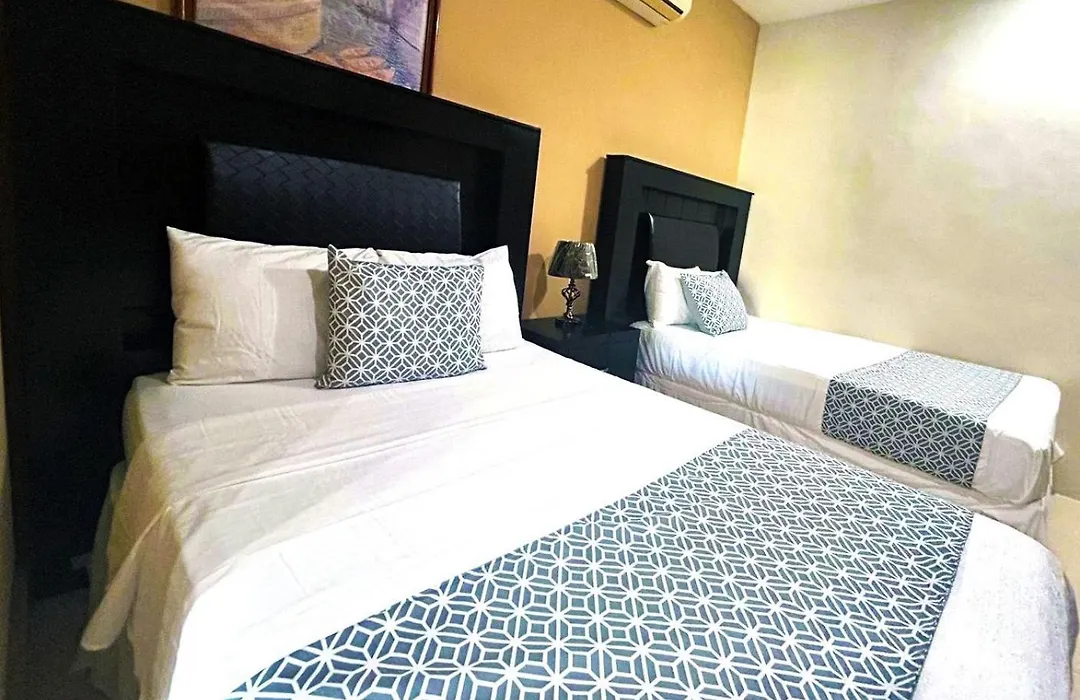 Hotel Las Flores Campeche-1
