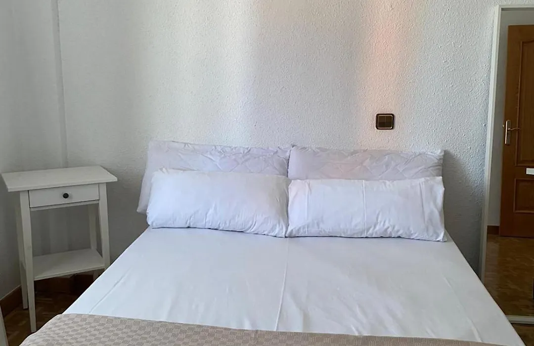 Encantadoras habitaciones en La Castellana-1