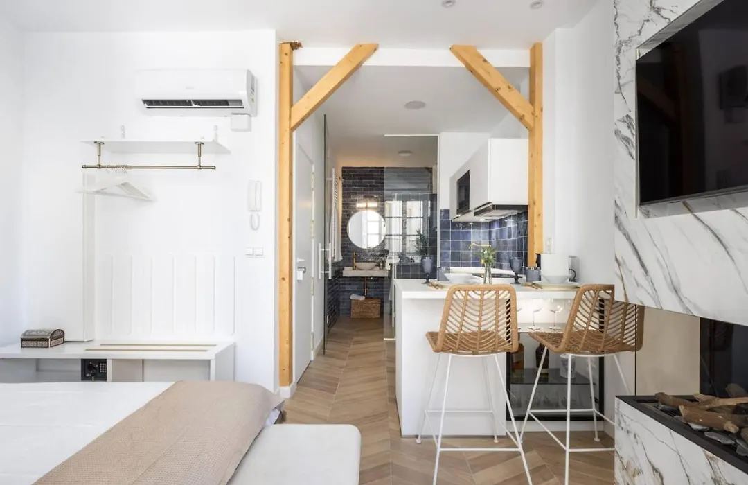 Arabica Suites - Lujosos Apartamentos con Chimenea en Granada - Centro-1