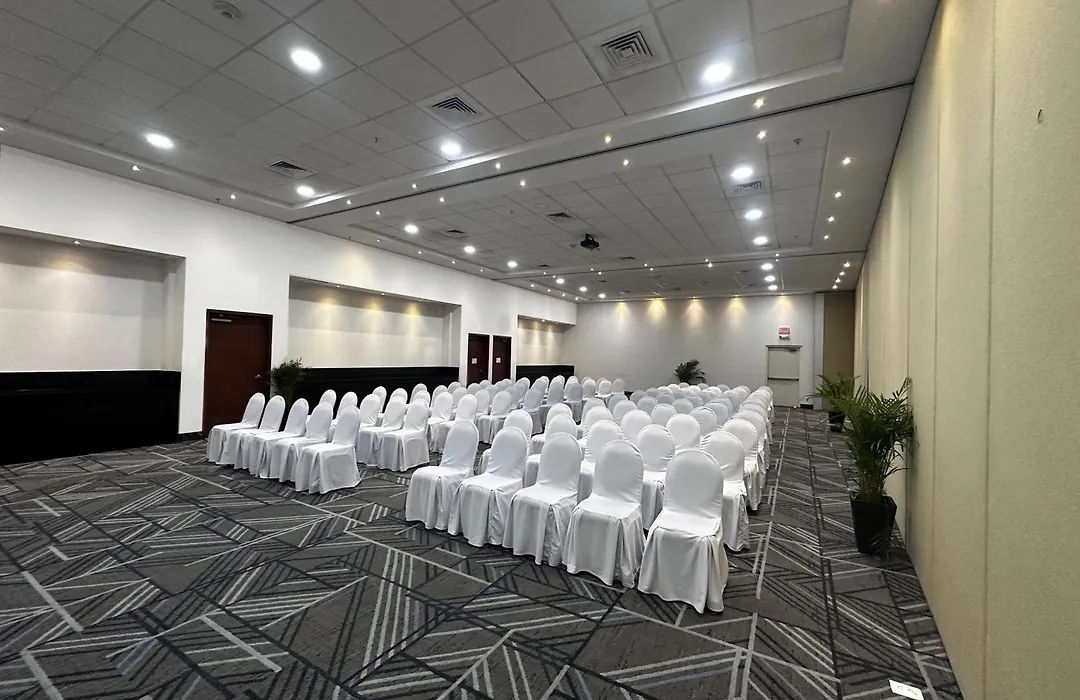 Holiday Inn Express Mérida, an IHG Hotel-1