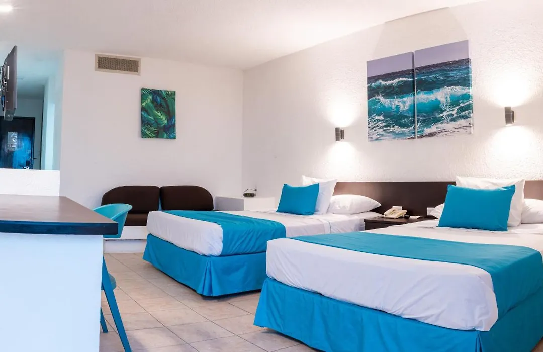 Howard Johnson By Wyndham Veracruz-1