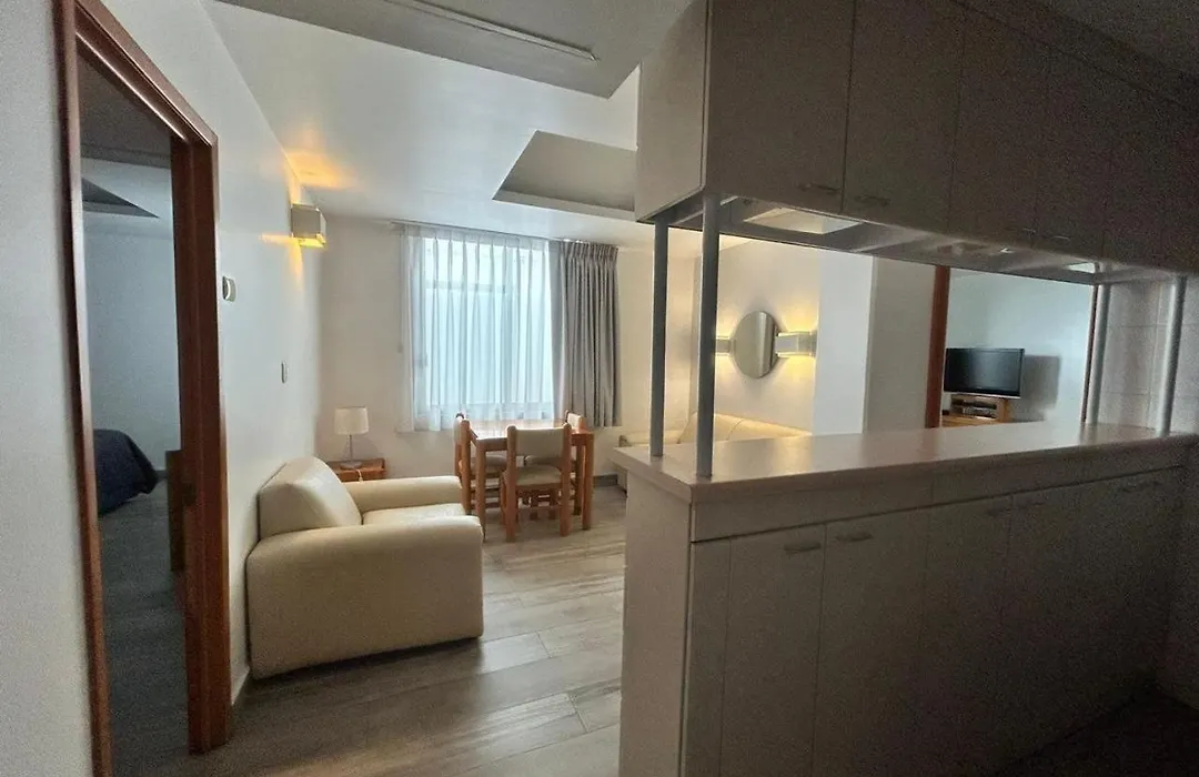 Suites Arquimedes 33-1