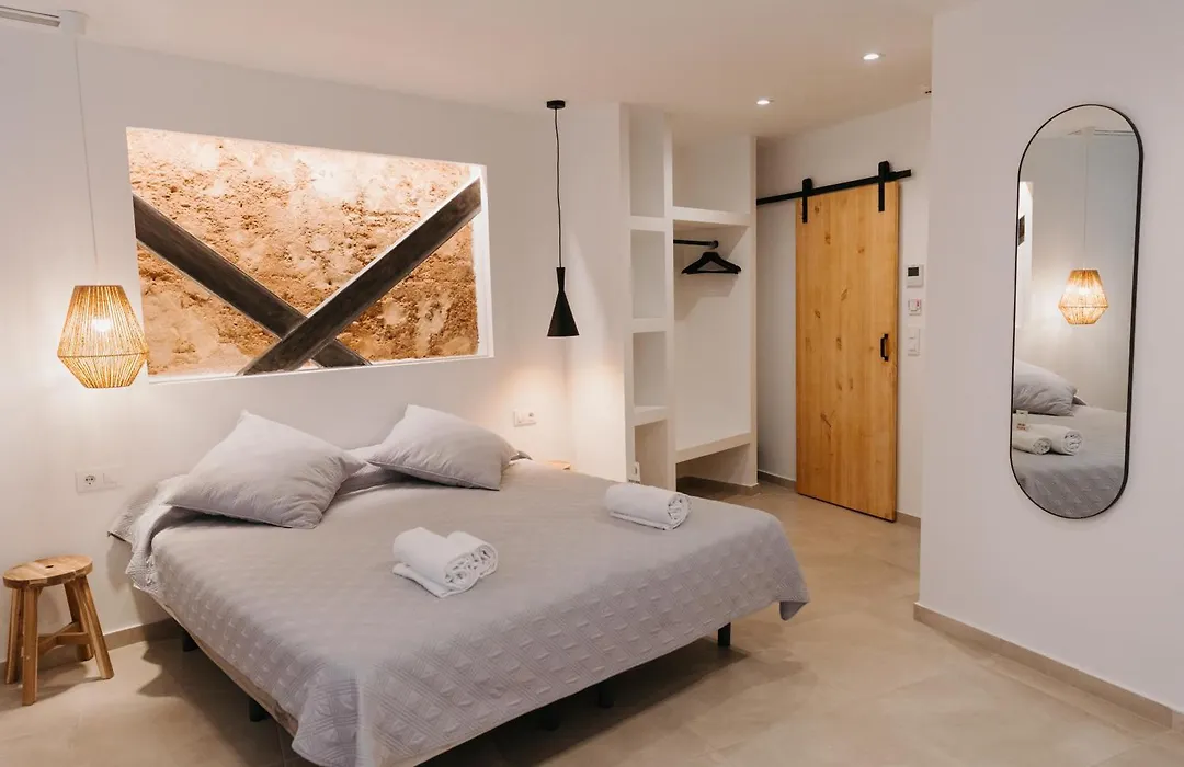 Hulot B&B Valencia-1
