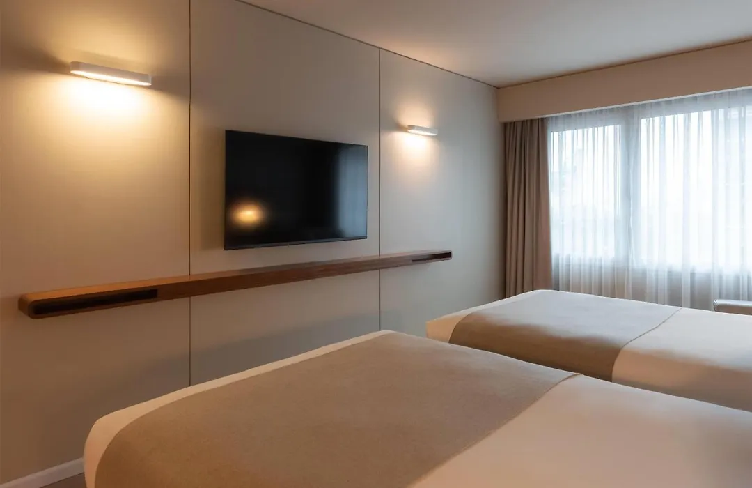 Dazzler By Wyndham Montevideo-1