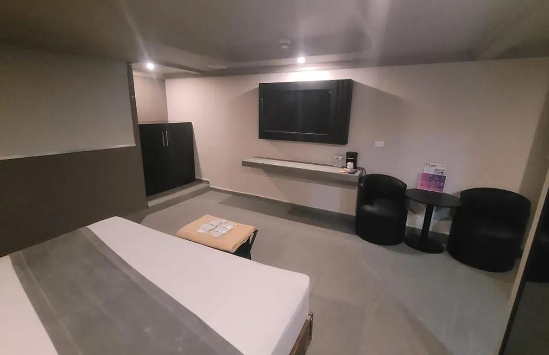 Real La Viga Motel-1