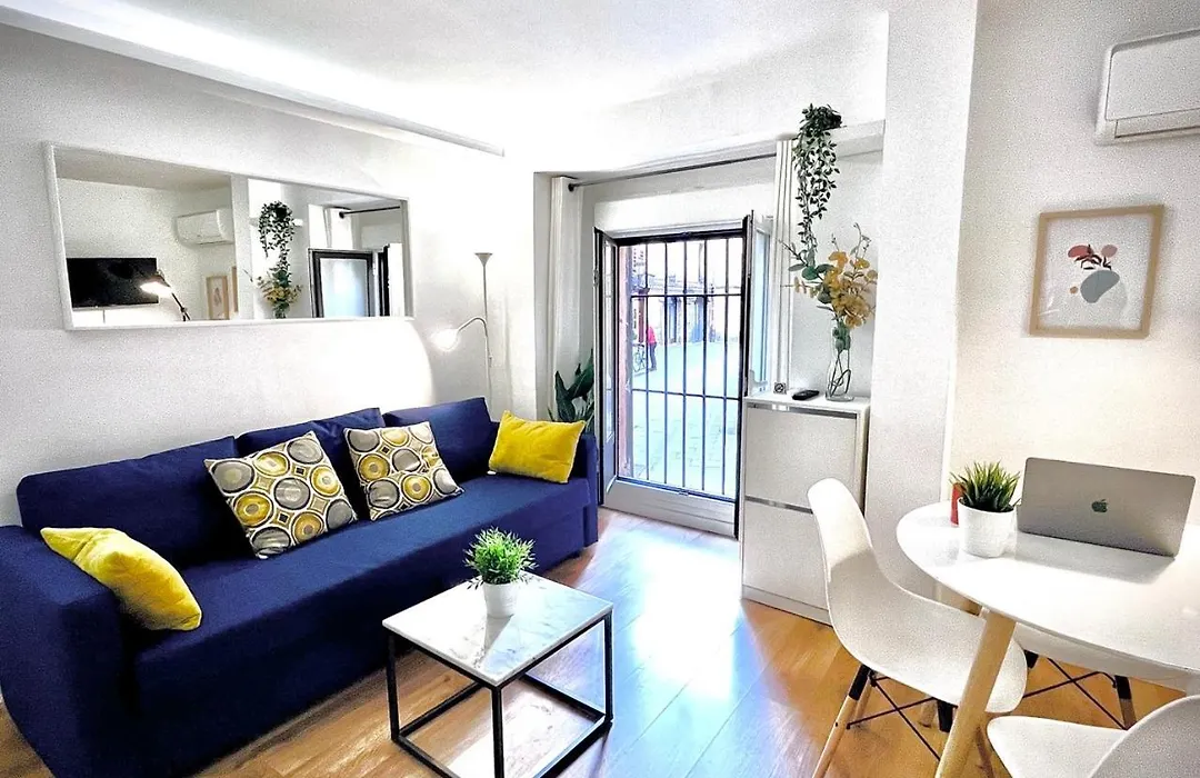 Dplace To Be - Exclusive Apartments In Historic Center-1