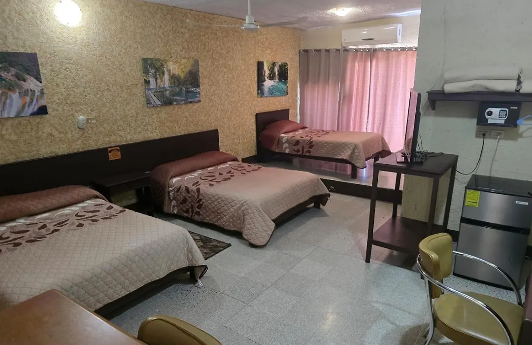 Hotel Riviera-1