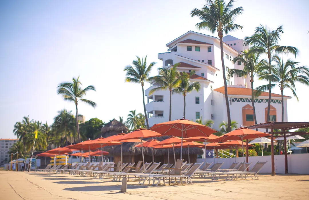 Buenaventura Grand Hotel & Great Moments-1