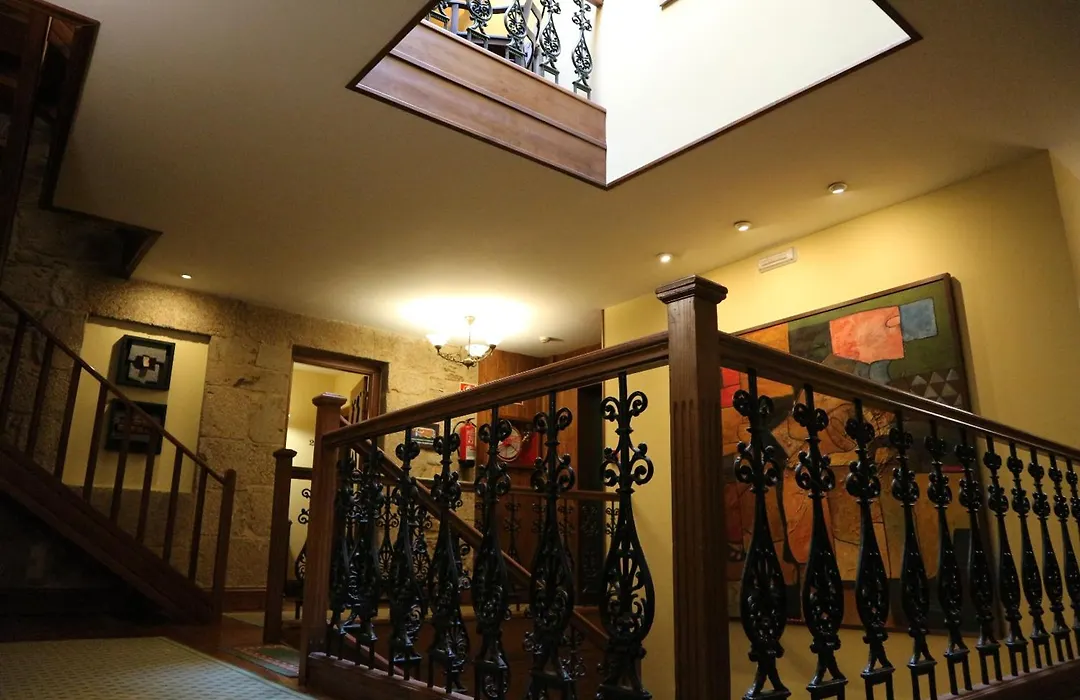 Hotel Virxe Da Cerca By Pousadas De Compostela-1