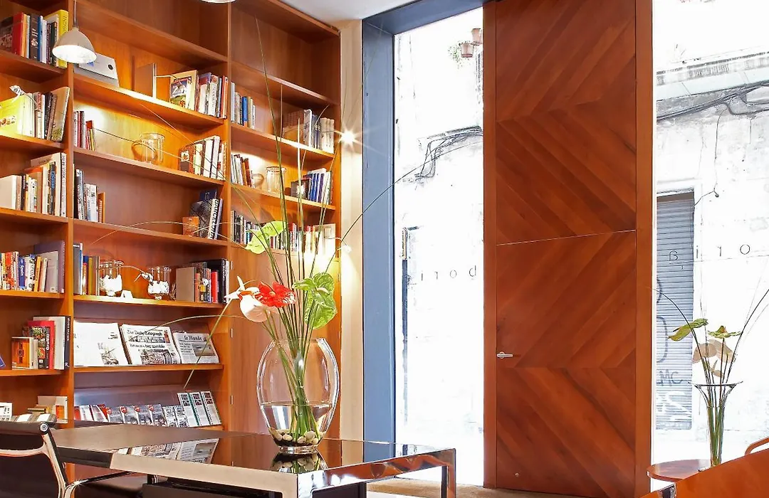 Mercer House Boria Bcn-1