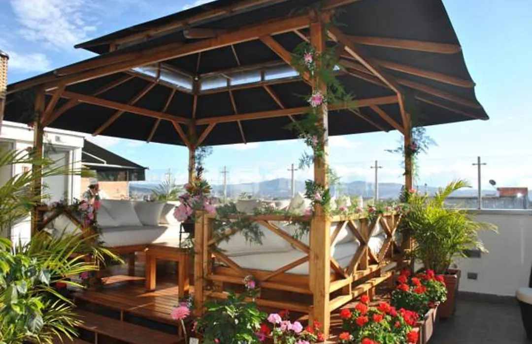 Hotel Platinum Suite-1