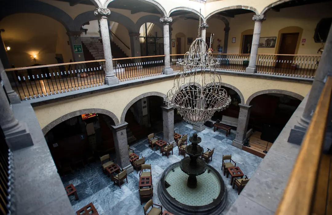 Hotel Frances-1