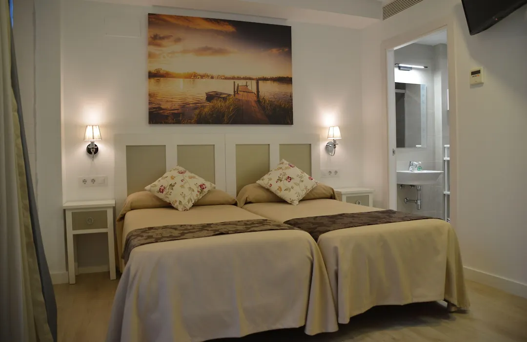 Hotel Doña Lina-1