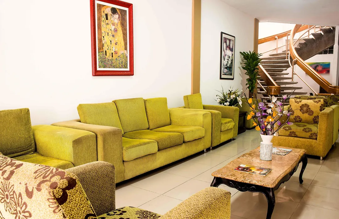 Hotel Puerta de Oro-1